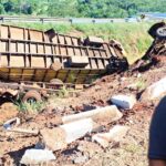 Caminhoneiro perde o controle da direção, tomba veículo e morre na BR-060 na Serra de Maracaju