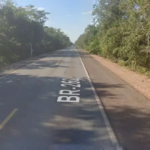 Mulher morre após ter pulmão perfurado ao bater em placa na BR-262