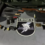 Armas levadas de agente patrimonial são encontradas em saco de lixo