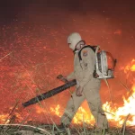 Bombeiro tem 20% do corpo queimado em combate a incêndio