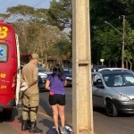 Morto a tiros dentro de carro na Guaicurus teria sido assassinado em acerto de contas do tráfico