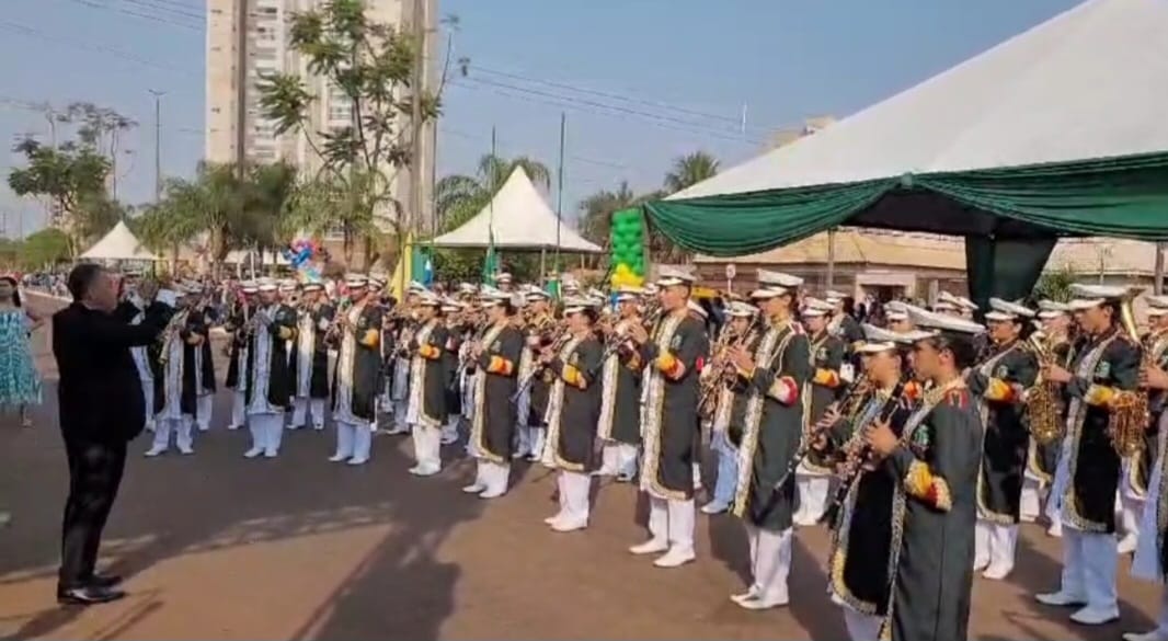 Maestro de banda municipal há 35 anos é exonerado após prefeita perder eleição