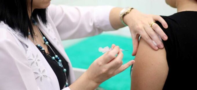 MS e 22 estados receberam abastecimento da vacina contra covid-19