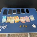Polícia Civil fecha boca de fumo e prende duas pessoas por tráfico de drogas em Mundo Novo