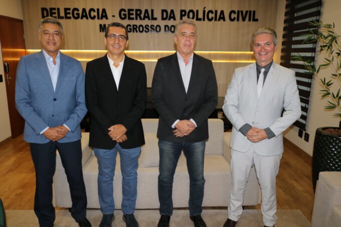 Delegado Geral recebe visita de cortesia de superintendente estadual da ABIN
