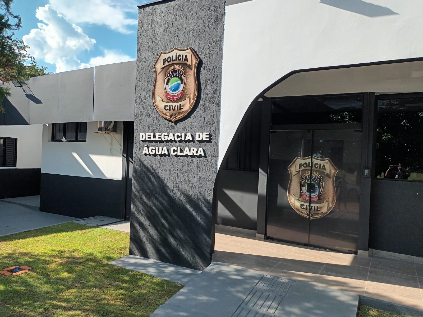 Em menos de 10 horas, a Polícia Civil identifica e prende autores de roubo ocorrido em Água Clara