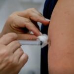 Especialistas pedem mais vacinação contra aumento da dengue no verão
