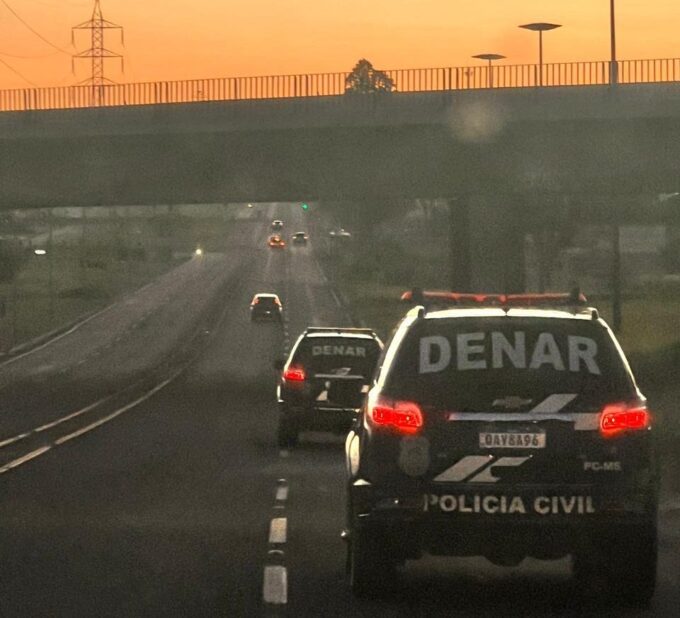 Mulher é presa com arma e munições durante cumprimento de mandato em Campo Grande