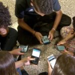 Pesquisa: 86% dos brasileiros apoiam restrição de celular nas escolas