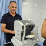 Policiais e bombeiros recebem atendimento médico da Carreta da Saúde