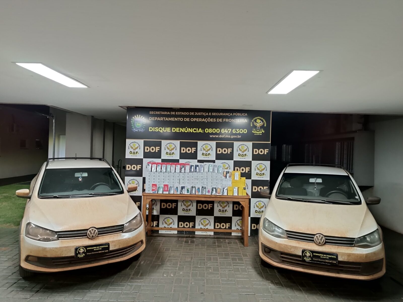Veículos com fundos falsos e celulares do Paraguai são apreendidos pelo DOF em Maracaju