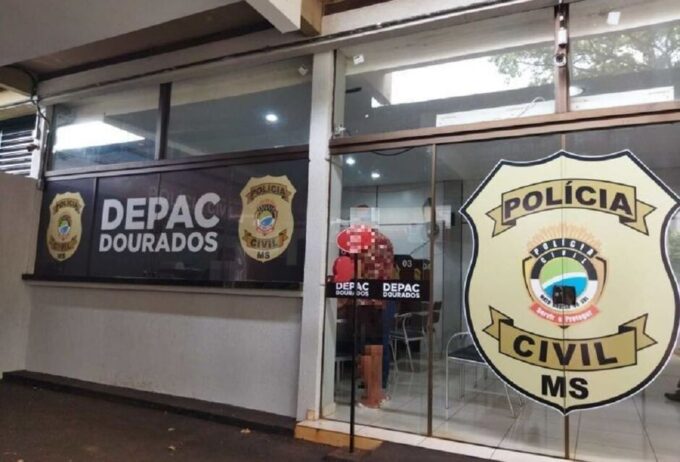 Mulher flagra marido com outra em casa e é agredida por ele em Dourados