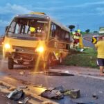 Ônibus atingido por carreta transportava 16 atletas de futsal de Camapuã; 4 estão em estado grave