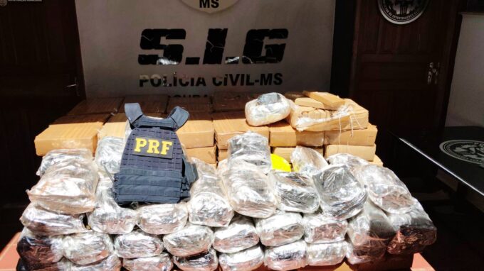 Ação conjunta da Polícia Civil e PRF desarticula organização criminosa de tráfico de drogas em Dourados