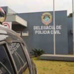 Mulher é espancada até desmaiar após marido ver fotos no celular