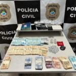 Em Eldorado, Polícia Civil apreende pedras de crack e dinheiro proveniente de tráfico de drogas