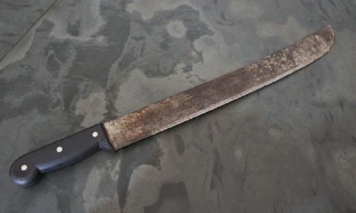 Homem agride mulher com facão em acampamento em Sidrolândia