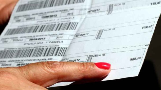 1ª parcela do IPTU vence dia 10 de fevereiro e terá reajuste de 4,38%; confira o calendário