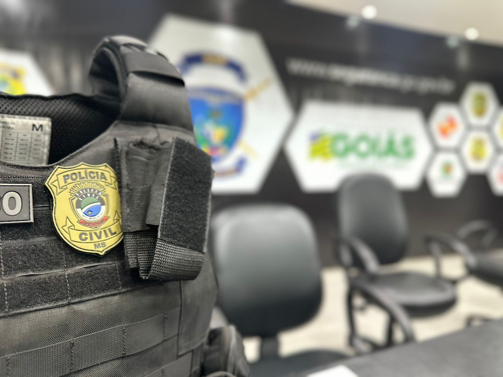 Operação contra grupo de estelionatários iniciada em Goiás cumpre mandados em Dourados