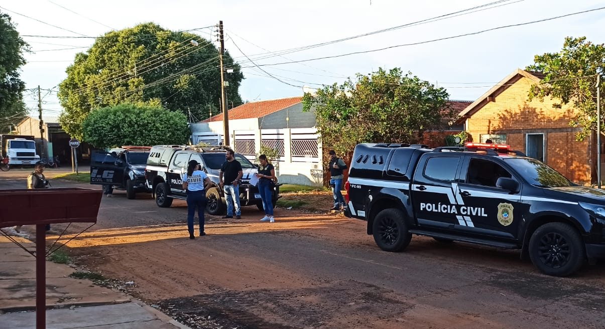 Operação de combate ao tráfico de drogas em Anastácio e Aquidauana termina com quatro presos e drogas e munições apreendidas