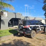 Polícia Civil cumpre mandado de prisão contra suspeito de ter matado seu genro em Nioaque.