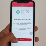 A força do povo na internet derrubou a fiscalização do governo Lula com o Pix