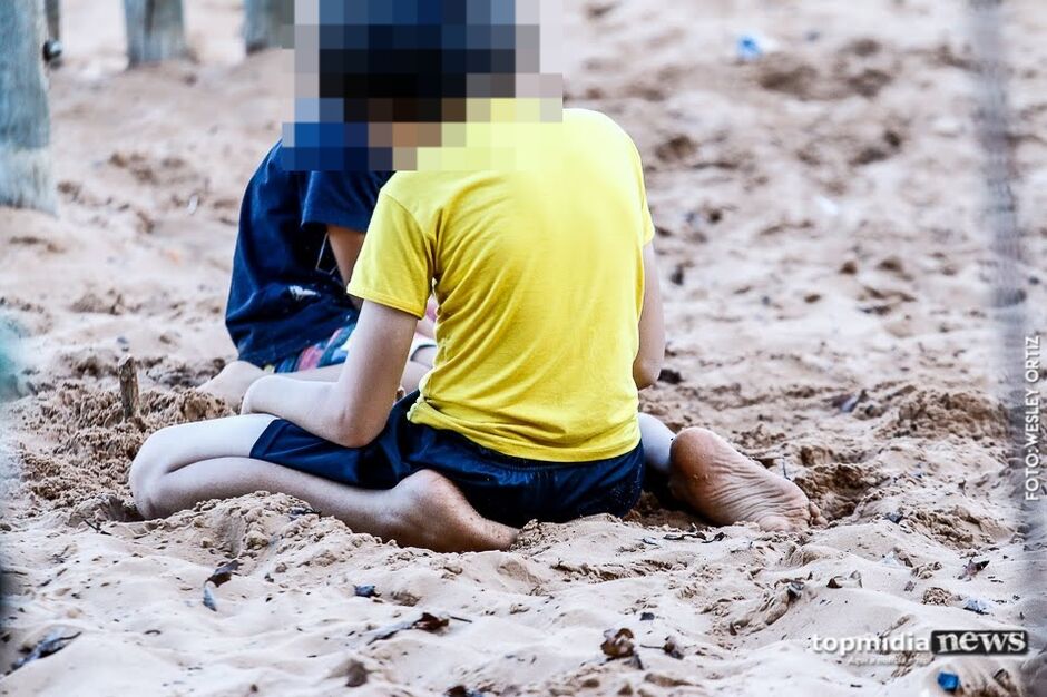 Menino de 9 anos é estuprado após ser deixado pela mãe na casa do tio em Corumbá