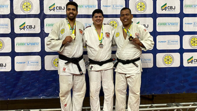 Judocas de Jardim se destacam em torneio na capital