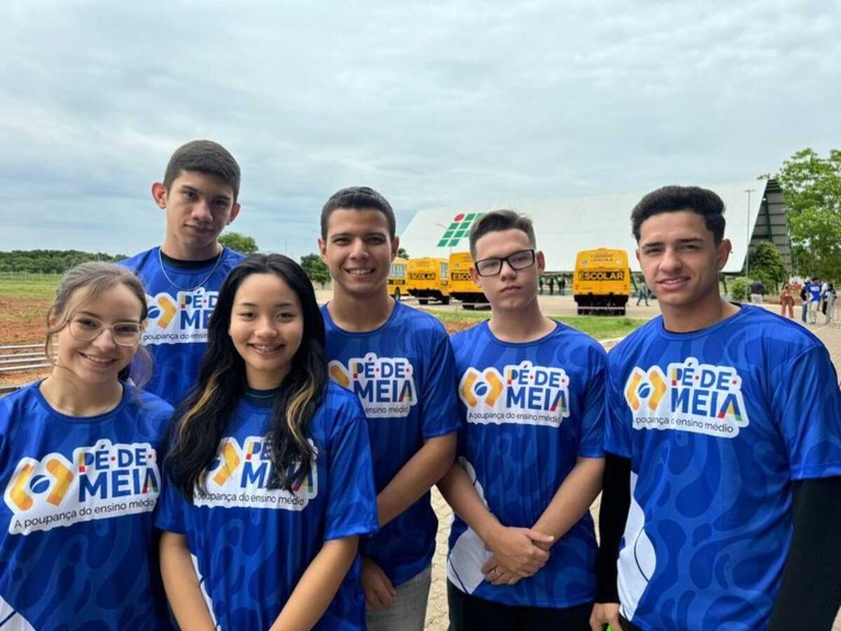 Pé-de-Meia: estudantes que concluíram o ensino médio já podem sacar benefício