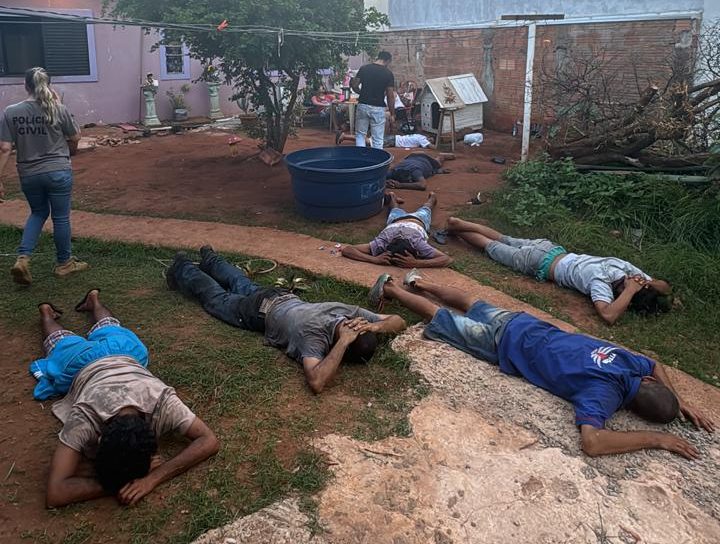 Polícia Civil fecha ponto de venda de drogas em Campo Grande