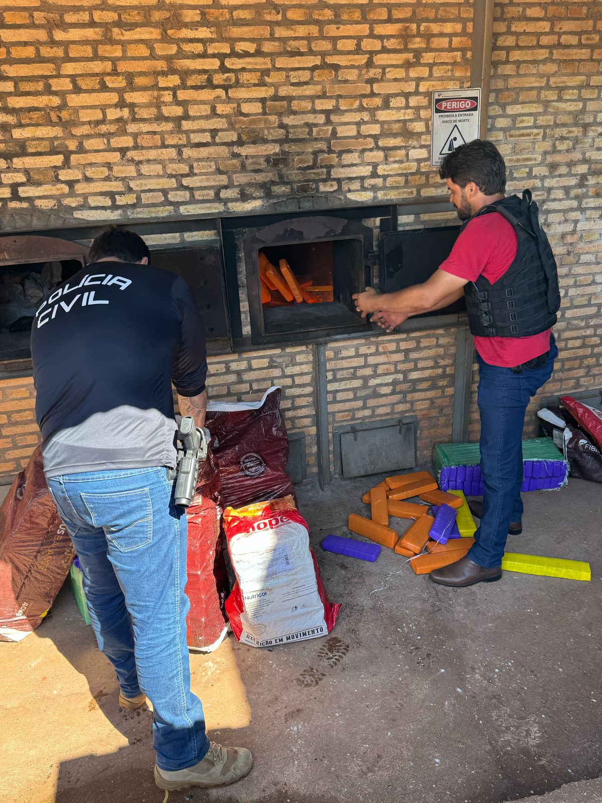 Polícia Civil realiza incineração de 300kg de maconha em Juti