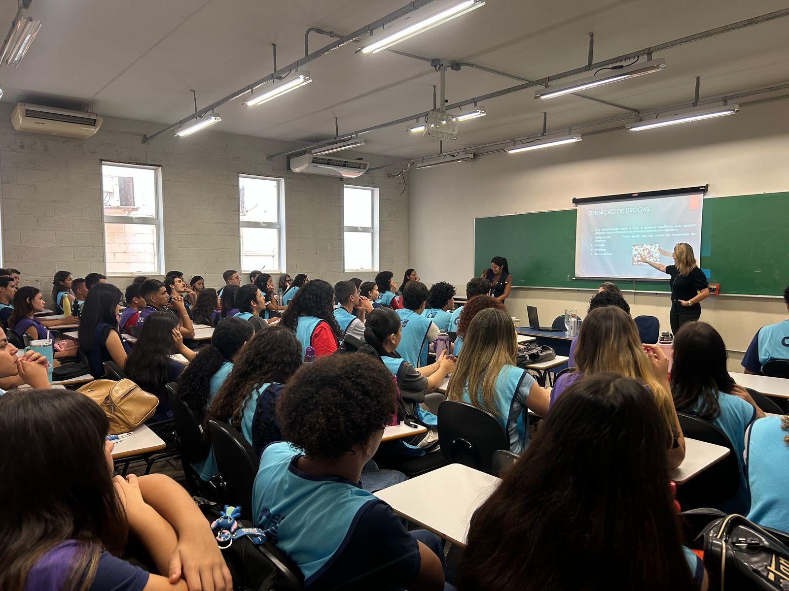 Polícia Civil realiza palestra com o tema “Drogas, álcool e cigarro eletrônico” no Centro de Integração Empresa-Escola em Campo Grande