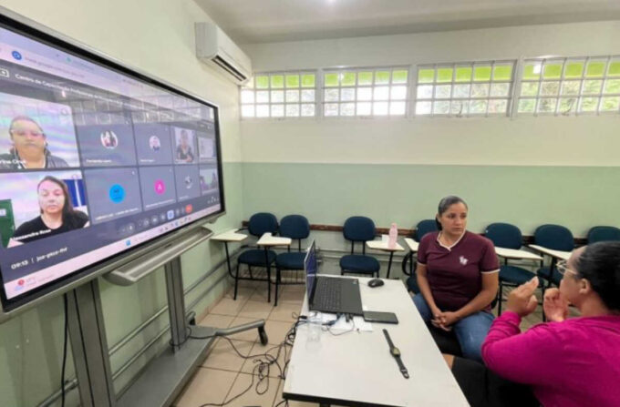 Secretaria de Educação abre inscrições para curso de Libras