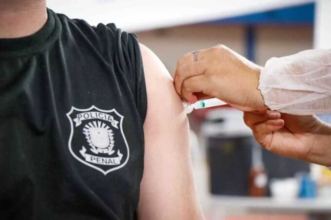 Vacina de HPV também previne doença em homens