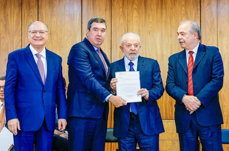 Riedel critica gestão Lula: ‘não está bem’