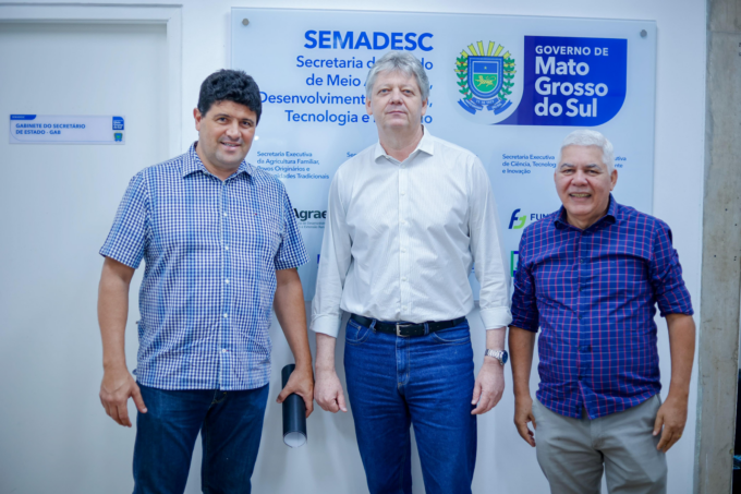 Reunião entre prefeito Rodrigo Basso e Secretário Jaime Elias Verruck discute pavimentação para escoamento de produção do Frigorífico Balbinos