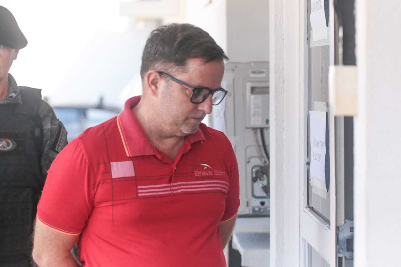 Justiça prorroga por mais seis meses uso de tornozeleira para ex-pregoeiro réu por desvios em Sidrolândia