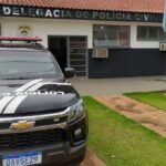 Casal suspeito de tráfico de drogas é preso por policiais civis e equipe especializada da PM, em Bandeirantes
