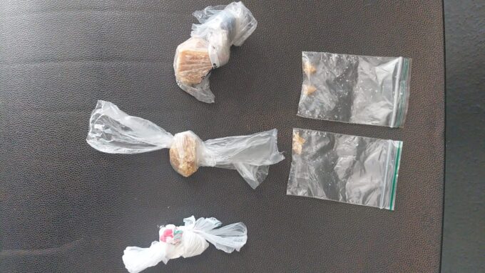 Polícia Civil prende suspeita de homicídio ocorrido em fevereiro, na Capital, e fecha ponto de venda de drogas no Jardim Colibri