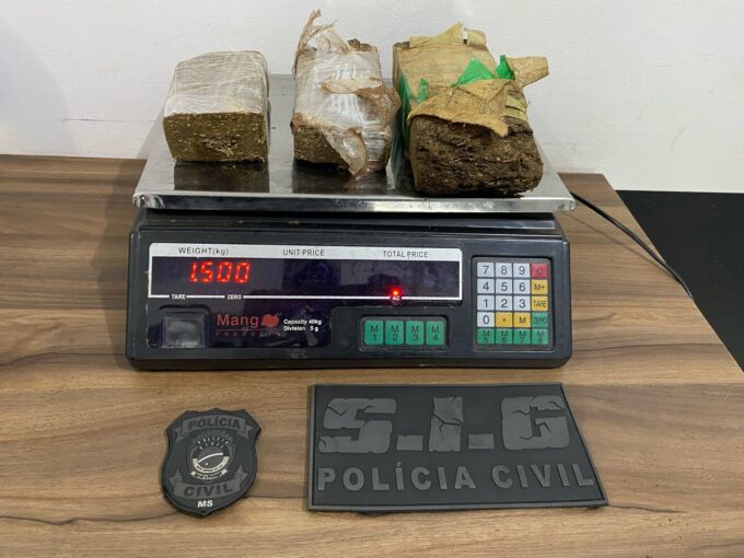 Polícia Civil recupera motocicleta e prende autor por furto e tráfico de drogas em Amambai