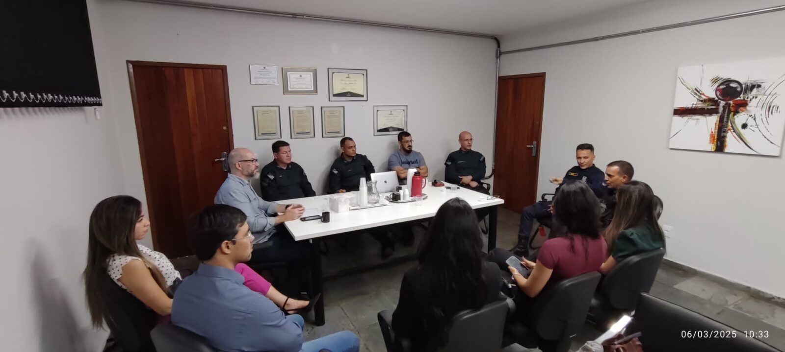 Reunião fortalece integração das forças de segurança em Dourados para proteção às mulheres