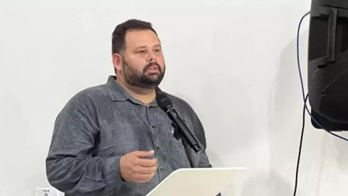 Após ‘puxão de orelha’, prefeitura de Miranda deposita salários de servidores em atraso