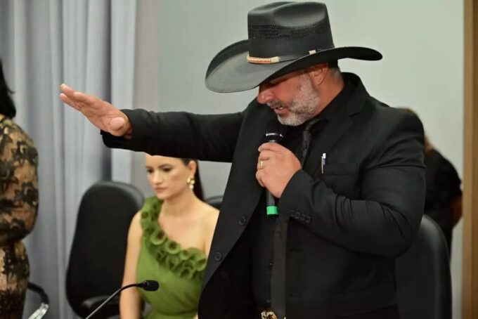 Morador aciona Justiça e suspende ‘aumentão’ de salário de prefeito de Ivinhema