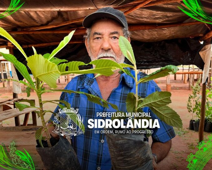 Prefeitura de Sidrolândia entrega 100 mudas de plantas para produtores das feiras da zona rural