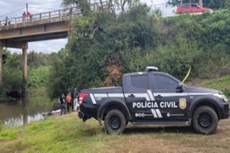 Criança morre após ser jogada de ponte pelo próprio pai no RS