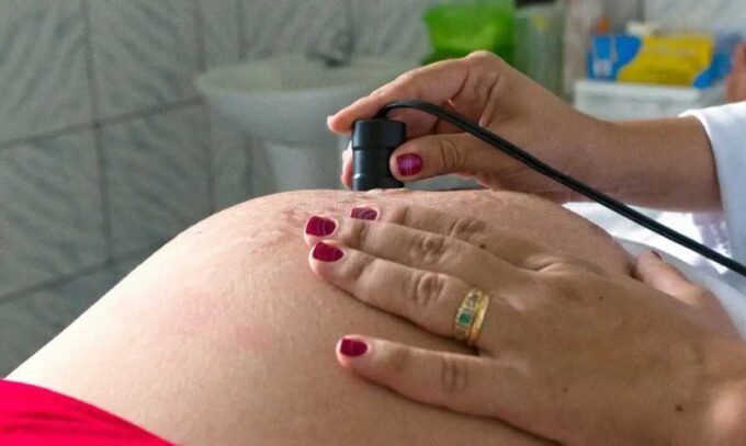 300 mil mulheres morrem anualmente em razão de gravidez ou parto