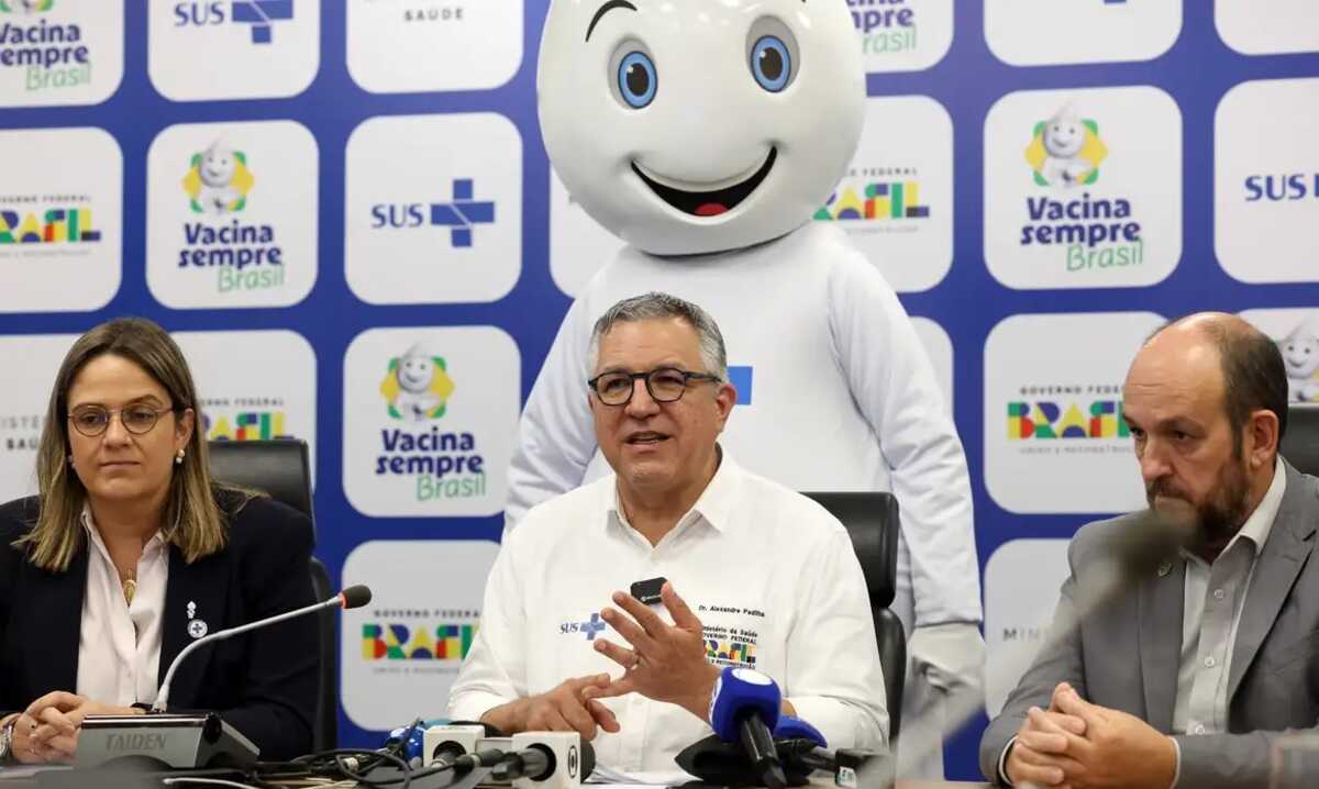 Campanha de vacinação em escolas públicas começa no dia 14 de abril