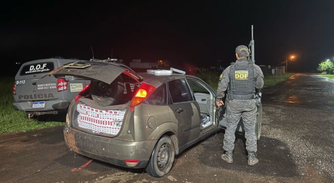 Carro carregado com cigarros e pneus ilegais é apreendido pelo DOF em Ponta Porã