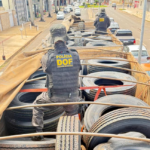 DOF apreende 200 pneus em carreta que seguia para o Estado do Mato Grosso