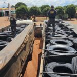DOF apreende duas carretas carregadas com mais de 600 pneus ilegais